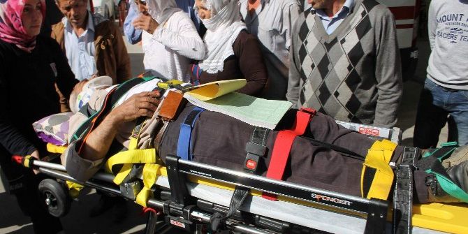 Maden İşçilerini Taşıyan Minibüs Devrildi: 7 Yaralı