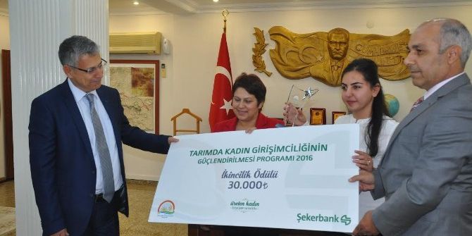 Kadın Çiftçiden Vali Alpman’a Ziyaret