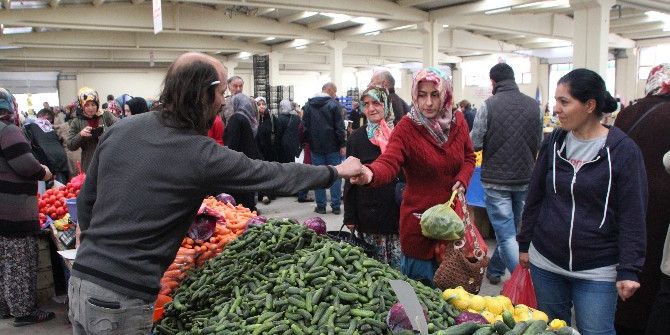 Bilecik’te Pazar Tezgahlarında Son Turşuluklar
