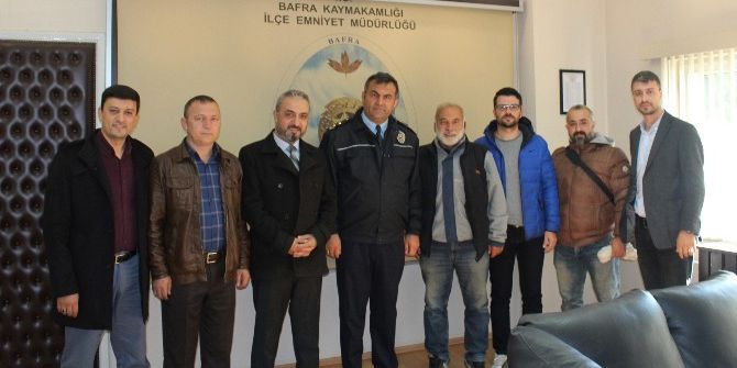 Bafra’da Cemiyetten Müdüre Taziye Ziyareti