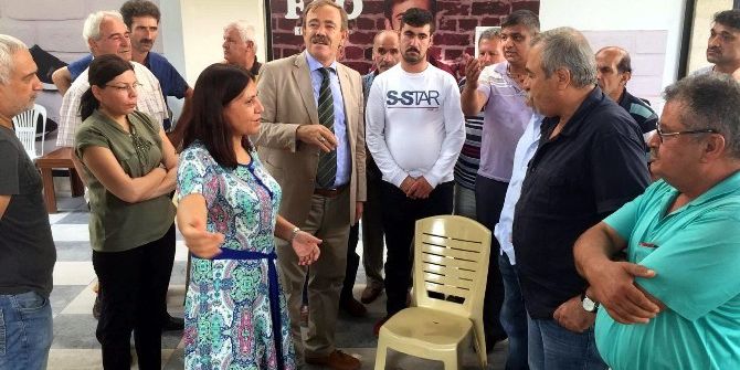 Mutlu Ve Türk Esnafla Buluştu