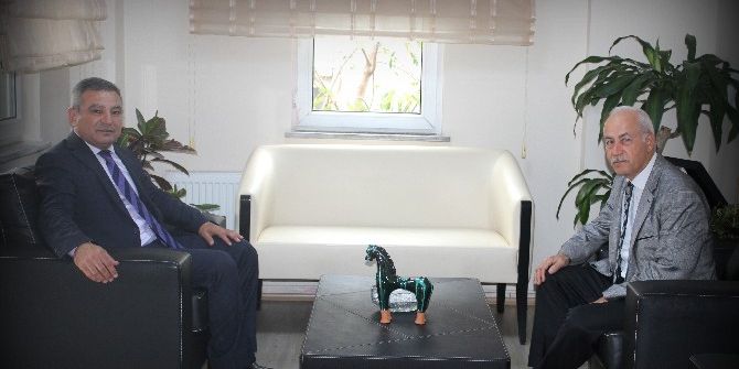 Rektör Acer’den Defterdar Işık’a Ziyaret