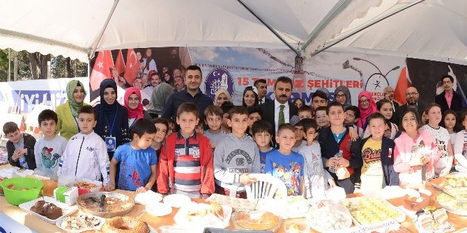 Gençlik Merkezlerinden 15 Temmuz Şehitleri İçin Kermes