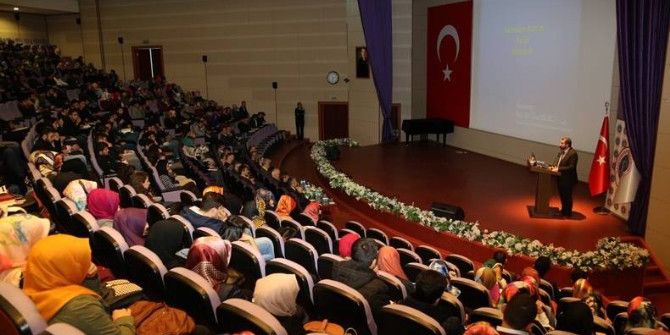 Tokat’ta “Kültür Tarihimizde Kerbela Ve Muharrem” Konferansı