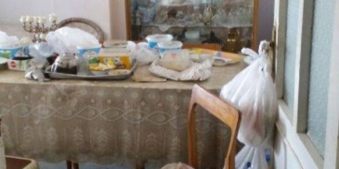 Alzaymır Hastası Yaşlı Kadının Çürümüş Cesedi Kahvaltı Sofrasında Bulundu