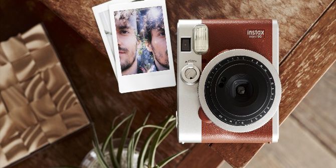 Sonbaharın Solgun Renkleri Instax Mini 90 İle Hayat Buluyor