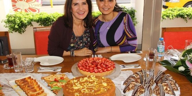 Kırçiçeği’nde ’Çay Saati-kahve Keyfi’