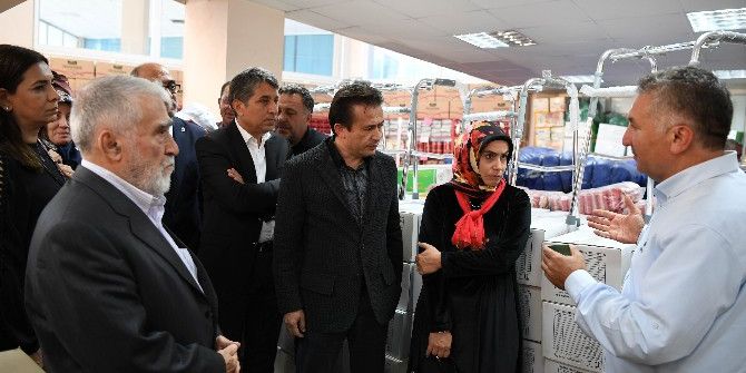 Tuzla Belediyesi, Sosyal Belediyecilik Hizmetlerini Kırıkhan’a Da Taşıdı