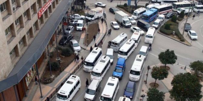 Küçüksaat’e Yaya Üst Geçidi İçin İmza Kampanyası