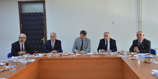 Niksar’da İlçe Milli Eğitim Müdürleri Toplantısı