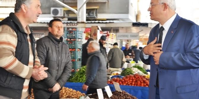 Başkan Görmez, İzmirlileri İlçenin Perşembe Pazarına Davet Etti
