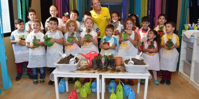 Forum Bornova’nın Etkinlik Dolu Otobüsü Forumbüs Çiçek Açtı