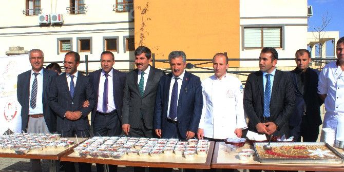 15 Temmuz Şehitleri İçin Aşure Dağıtıldı