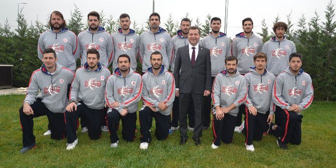 Karesispor, Yeşilyurt Maçı Öncesi Bir Araya Geldi