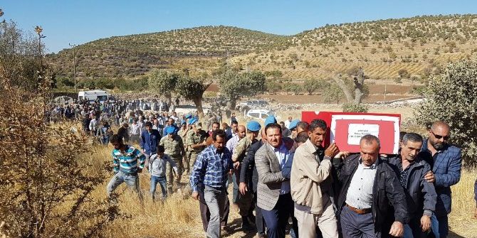 Şehit Korucu Toprağa Verildi