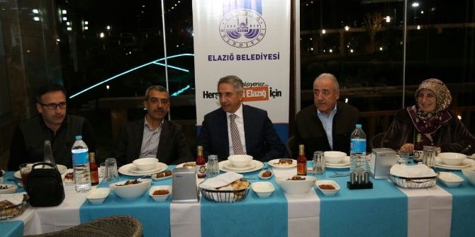 Elazığ Belediye Başkan Yanılmaz, Akademisyenlerle Bir Araya Geldi