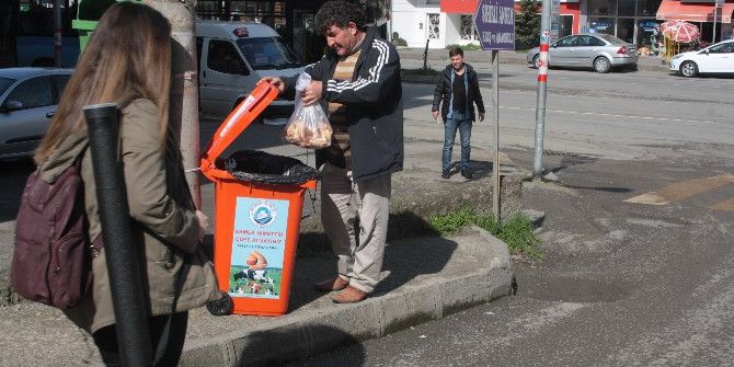 Trabzon’da Sekiz Ton Bayat Ekmek Hayvanlara Yem Oldu