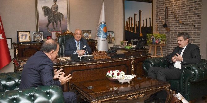 İsveç Büyükelçisi Lars Wahlund’dan Başkan Kocamaz’a Ziyaret