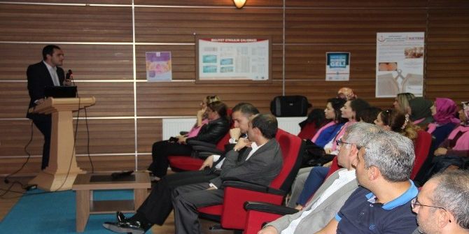 Aksaray’da Sağlıkçılara Meme Kanseri Eğitimi