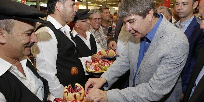 Başkan Türel Gazipaşa’nın Festival Coşkusuna Ortak Oldu