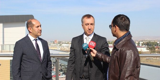 Otomobil Satış Merkezi Otonomi Basın Mensuplarına Tanıtıldı