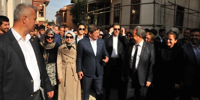 Davutoğlu: "15 Temmuz’da Bize Saldıranlar, Bu Ülkenin Geleceğine Saldırdı"