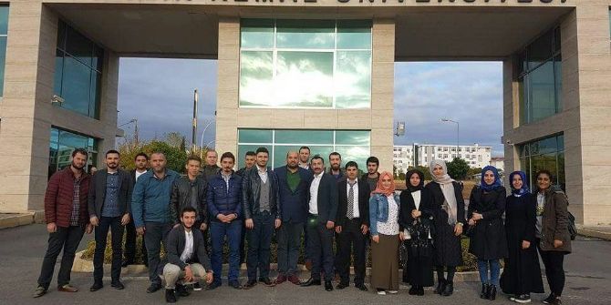 Ak Parti Gençlik Kolları Nkü’lü Öğrencilere Aşure Dağıttı