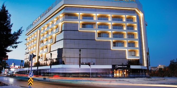 İzmir İş Dünyası Bu Açılışta Buluştu