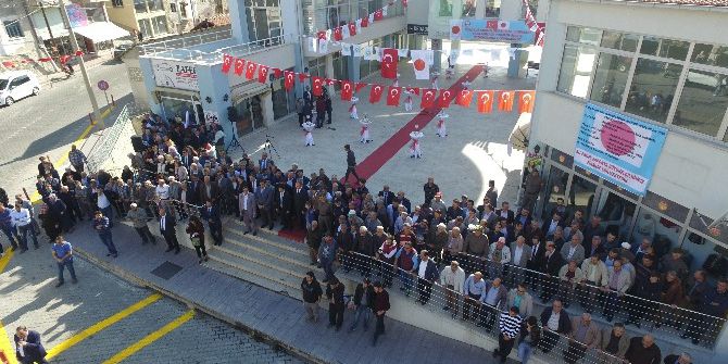 Demirci’ye Tam Donanımlı Arama Kurtarma Aracı