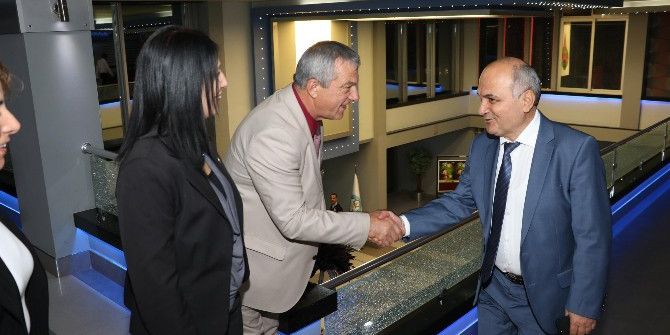 Muhtarlar Ve Ozanlar Şehitler İçin Buluştu