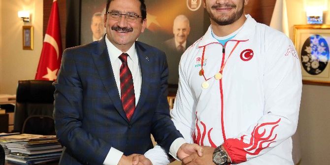 Olimpiyat Ve Dünya Şampiyonu Sporcular Keçiören’de