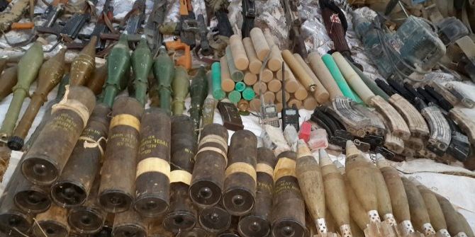 Hakkari’de Çok Sayıda Silah Ele Geçirildi