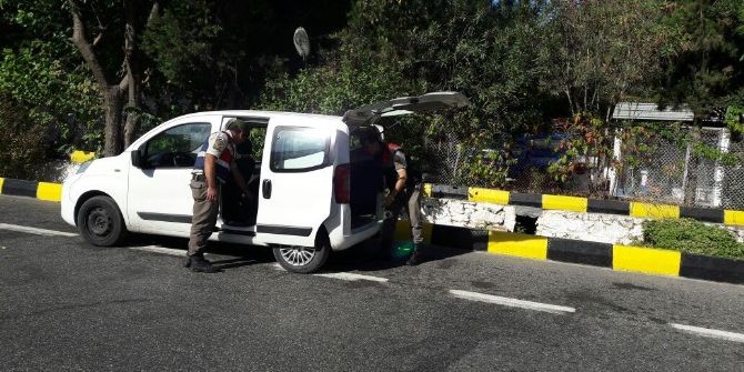 Marmaris’te 263 Şişe Kaçak İçki Ele Geçirildi