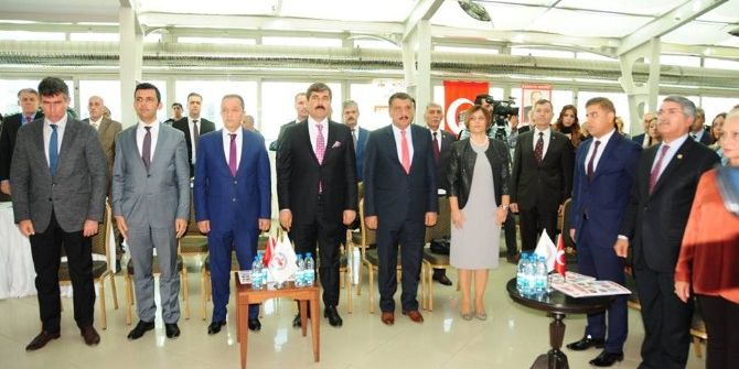 Başkan Asya, ’Yılın En Başarılı İl Belediye Başkanı’ Ödülünü Aldı