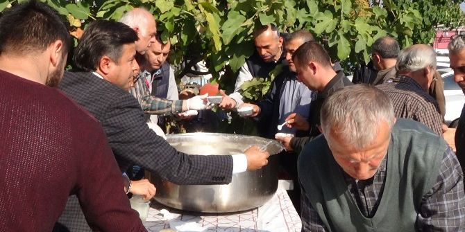 Bartın Meso’dan Esnaflara Aşure İkramı