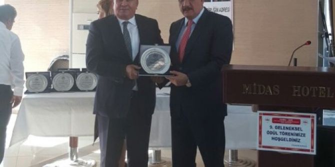 Başkan Gürkan ‘Yılın İlçe Belediye Başkanı’ Seçildi