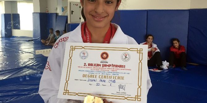 Sporla Davranış Bozukluğunu Yendi, Türkiye Ve Balkan Şampiyonu Oldu