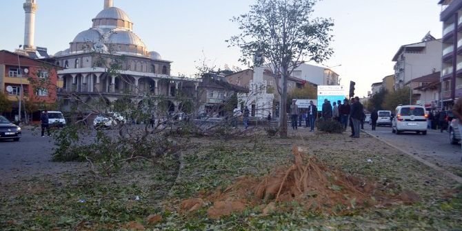 Bingöl’de Patlamanın Şiddeti Gün Ağarınca Ortaya Çıktı