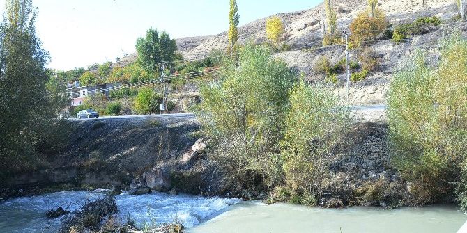 Muhtardan Bariyer Tepkisi