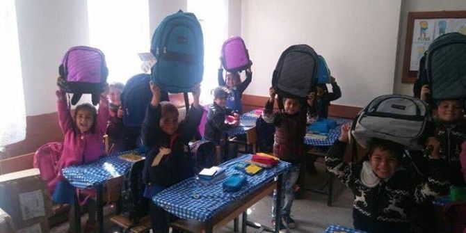 Ortahisar Belediyesi Van’ın Erçiş İlçesindeki Bir Okula Kırtasiye Yardımı Yaptı