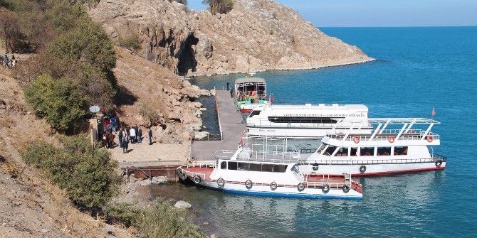 Doktorlar Van’a Hayran Kaldı