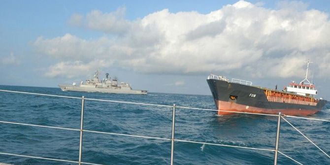 Yardım İsteyen 8 Personel, Gemiden Böyle Kurtarıldı