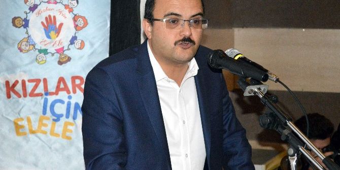 679 Kız Öğrenciye Meslek Eğitimi Verildi