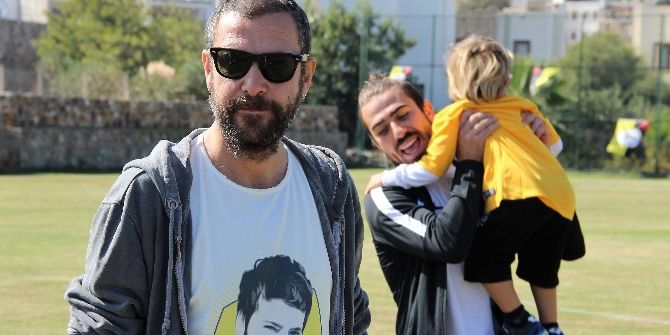 Nejat İşler: “Okul Veya Cami Yaptıracaktım, Yerine Spor Tesisi Yaptırıyorum"