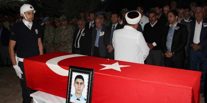 Diyarbakırlı Şehit, Kürtçe Ağıtlarla Toprağa Verildi