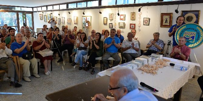 Uysal, Nuri Erkal’ın İmza Gününe Katıldı