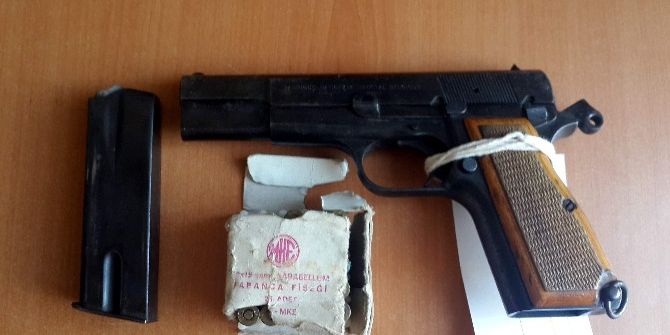 Didim’de Ruhsatsız Tabanca Yakalandı