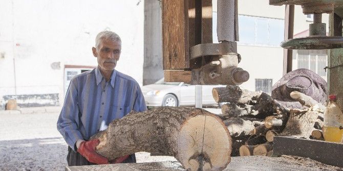 Ahlat’ta Odun Satışında Düşüş Yaşanıyor