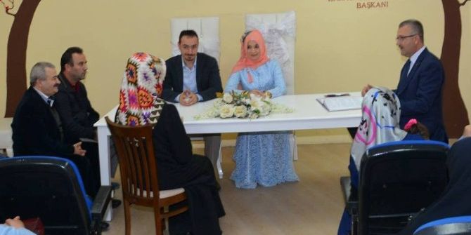 İşaret Diliyle Nikah