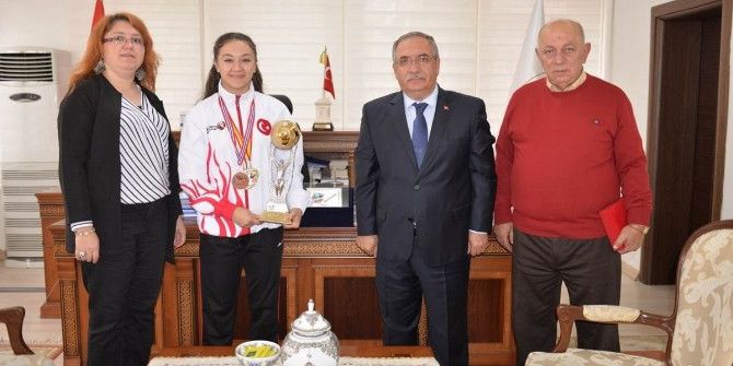 Vali Ahmet Hamdi Nayir: Sporda Başarı Sürdürülebilir Olmalı